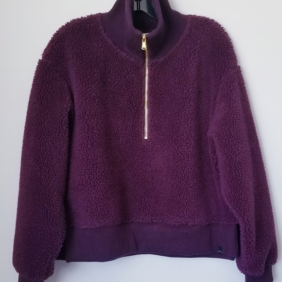 Varley Daphne Sherpa Luxe Pullover - Picture 2 of 8